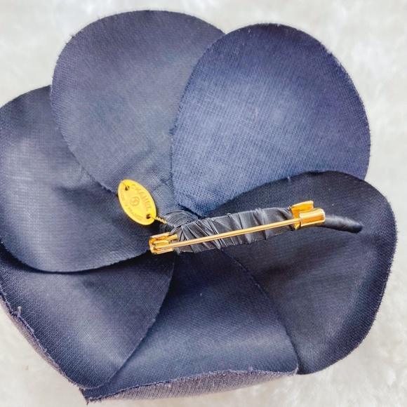 Chanel Black Camellia Brooch - Picture 6 of 8